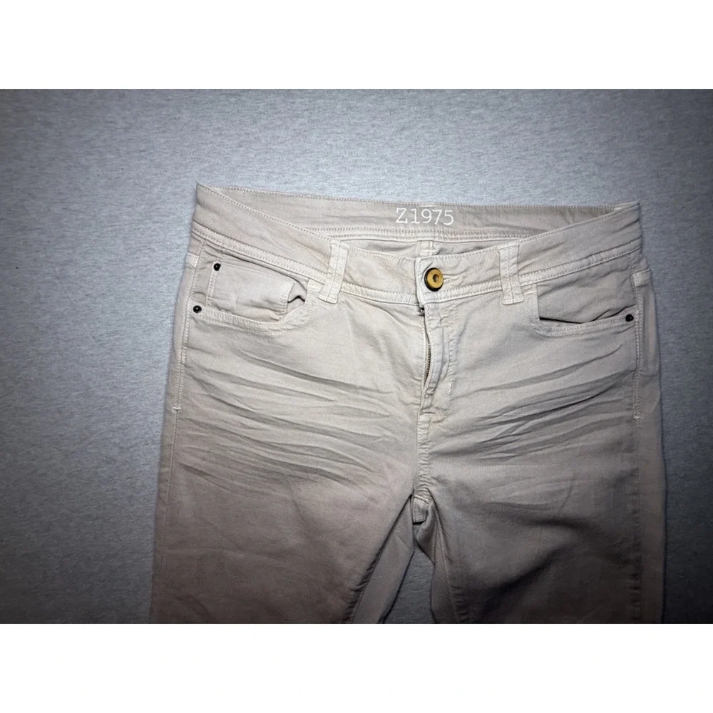 ZARA. Basic Denim. size 8. Tan Jeans. zip. straight leg jean. - Picture 2 of 10